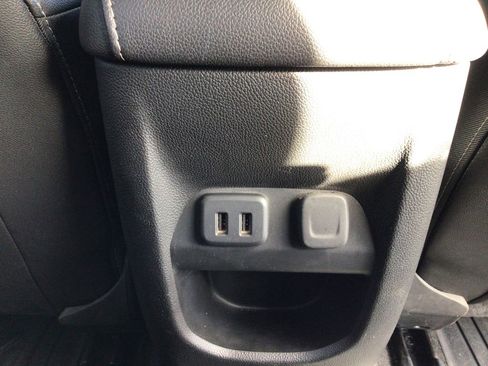 Used 2018 Chevrolet Colorado ZR2 image 11