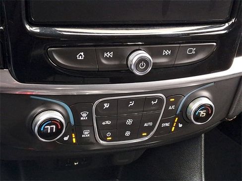 Used 2019 Chevrolet Traverse LT w/ LPO, Floor Liner Package image 15