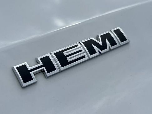 Used 2010 Dodge Challenger R/T RWD image 10