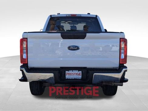 Used 2024 Ford F250 XLT image 7