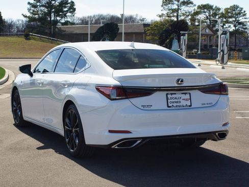 Used 2023 Lexus ES 350 F Sport w/ Accessory Package (Z2) image 16