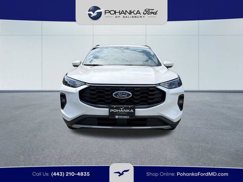 Certified 2025 Ford Escape ST-Line Select w/ Tech Pack #1 AWD/4WD image 3