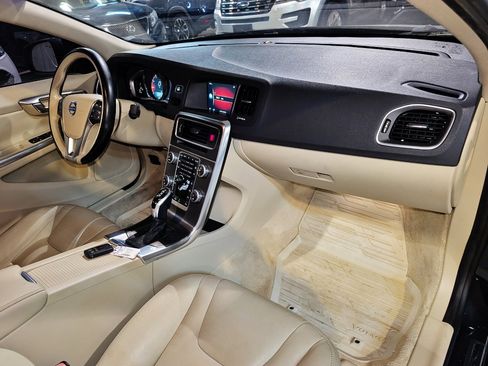 Used 2015 Volvo S60 T5 Premier image 28