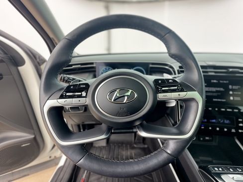 Used 2024 Hyundai Tucson Limited FWD image 10