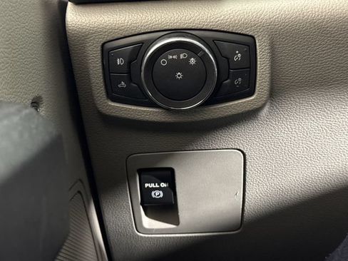 Used 2018 Ford F150 XL w/ Equipment Group 101A Mid AWD/4WD image 35