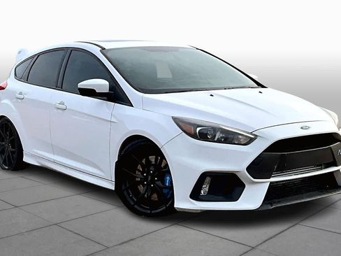 Used 2017 Ford Focus RS image 2