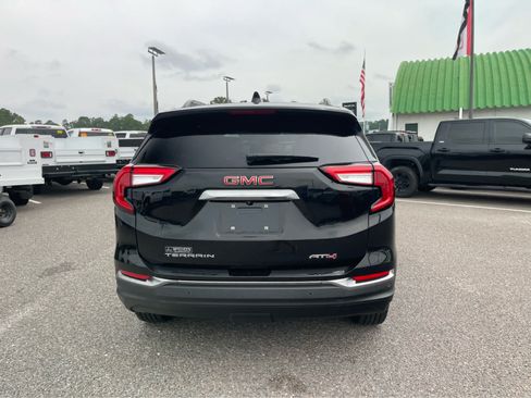 Used 2024 GMC Terrain AT4 AWD/4WD image 6