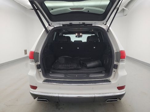 Used 2016 Jeep Grand Cherokee Summit w/ Skid Plate Group AWD/4WD image 29