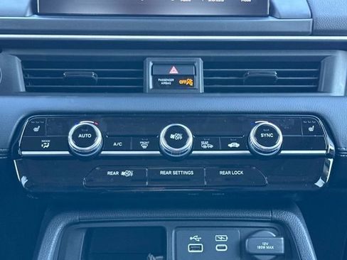 New 2025 Honda Pilot Touring image 22