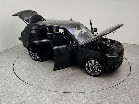 Certified 2023 Land Rover Range Rover SE AWD/4WD image 39