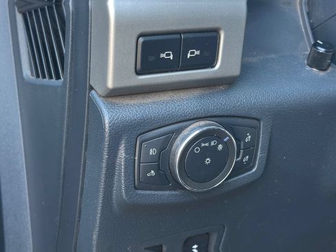 Used 2022 Ford F250 Lariat w/ Lariat Ultimate Package AWD/4WD image 25