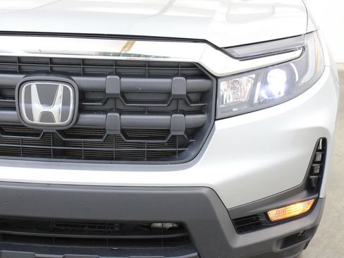 Used 2025 Honda Ridgeline RTL image 8