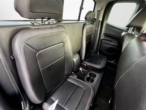 Used 2016 GMC Canyon SLE w/ All Terrain Package image 26