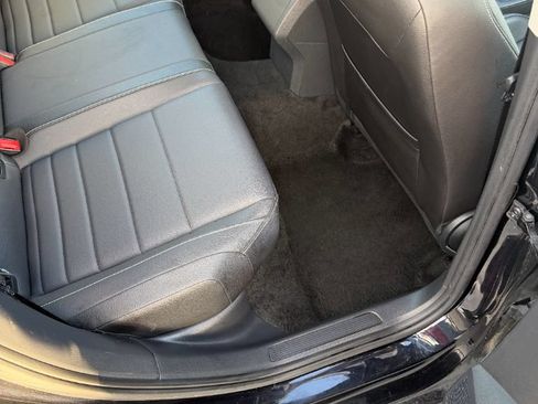 Used 2024 Volkswagen Jetta SE FWD image 24