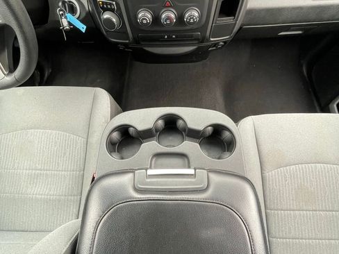 Used 2024 RAM 1500 Classic SLT image 19