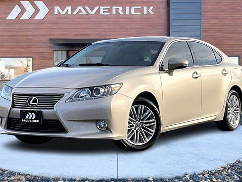 Used 2013 Lexus ES 350 w/ Premium Pkg image 3