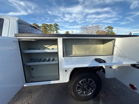 New 2026 GMC Sierra 3500 Pro w/ Convenience Package image 4