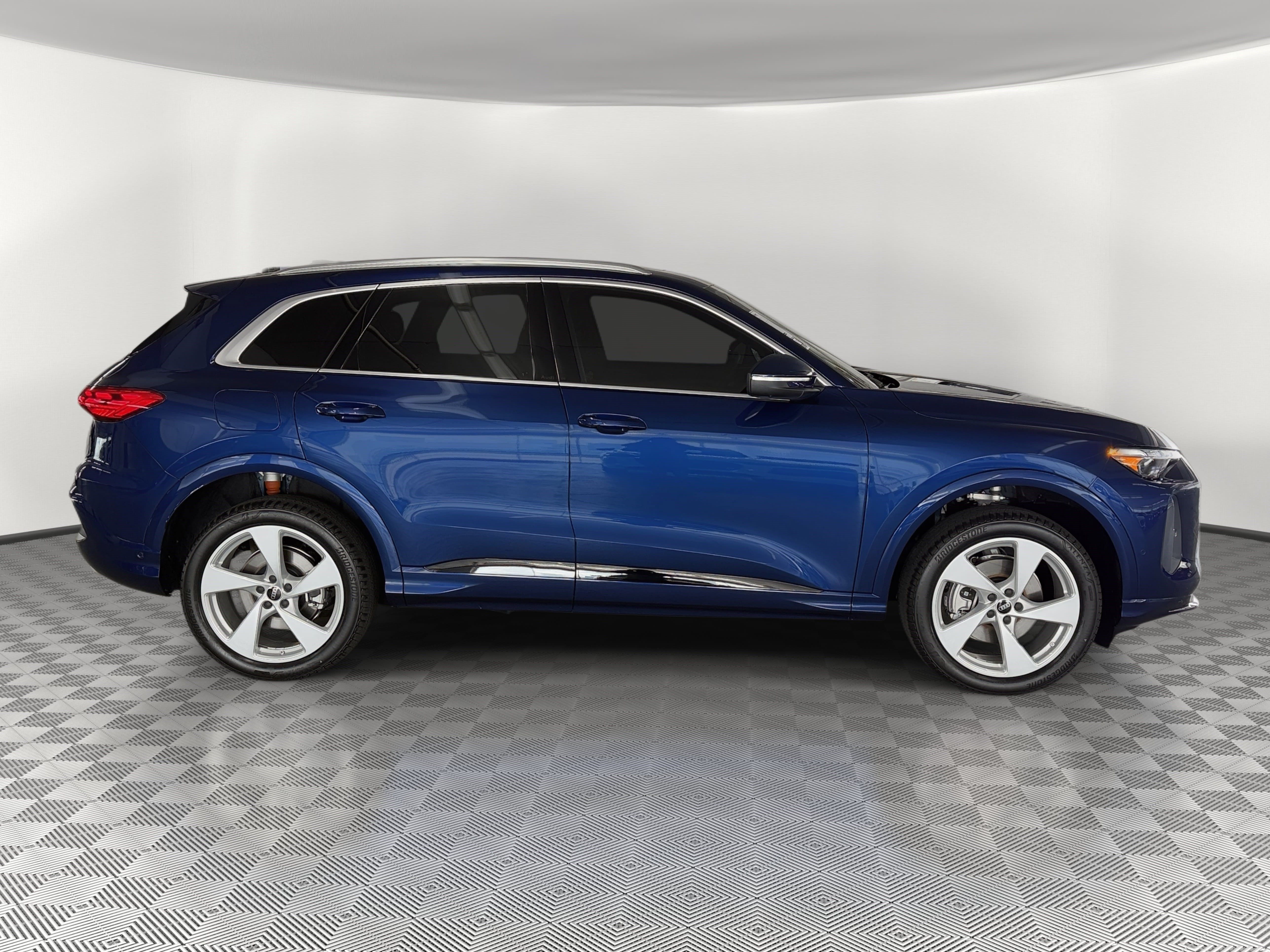 New 2026 Audi Q5 Premium AWD/4WD image 8