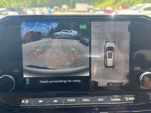 Used 2023 Nissan Pathfinder Platinum w/ Cargo Package AWD/4WD image 25