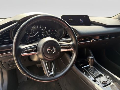 Used 2022 MAZDA MAZDA3 s FWD image 11