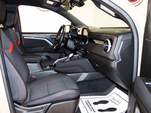 Used 2024 Chevrolet Colorado Z71 w/ Z71 Convenience Package 2 image 55