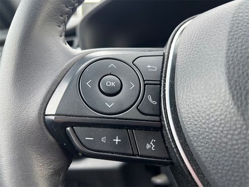 Used 2025 Toyota RAV4 SE image 23