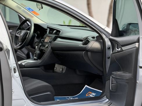 Used 2018 Honda Civic LX image 9