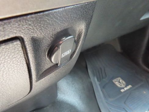 Used 2015 RAM 2500 Tradesman AWD/4WD image 27