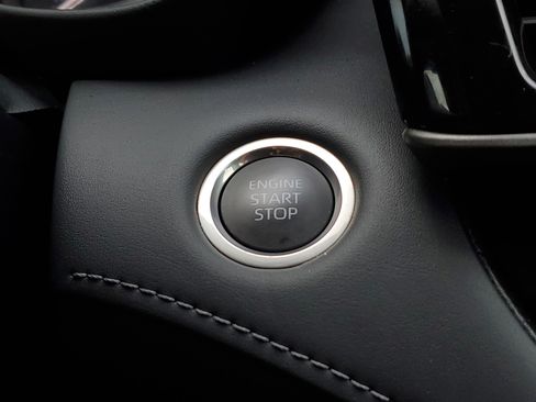 Used 2024 Toyota Highlander XLE image 31