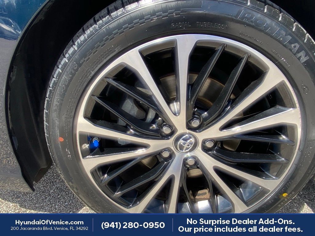 Used 2018 Toyota Camry SE FWD image 21