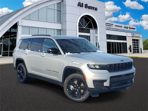 New 2025 Jeep Grand Cherokee L Altitude image 1