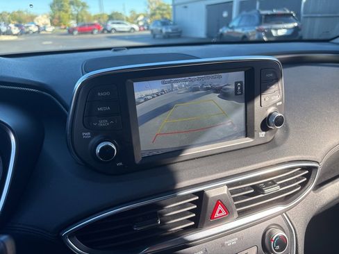 Used 2019 Hyundai Santa Fe SE image 24