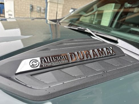 Used 2025 Chevrolet Silverado 3500 LTZ w/ LTZ Premium Package image 7