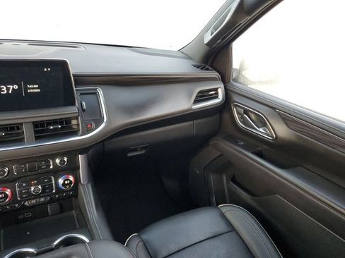 Used 2024 GMC Yukon SLT RWD image 14