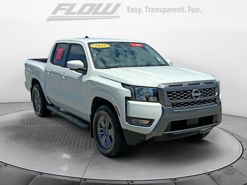 Used 2025 Nissan Frontier SV w/ SV Convenience Package RWD image 1