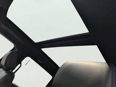 New 2025 Ford F150 Platinum w/ Equipment Group 702A High image 9