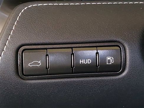 Used 2023 Lexus LC 500 Convertible image 35