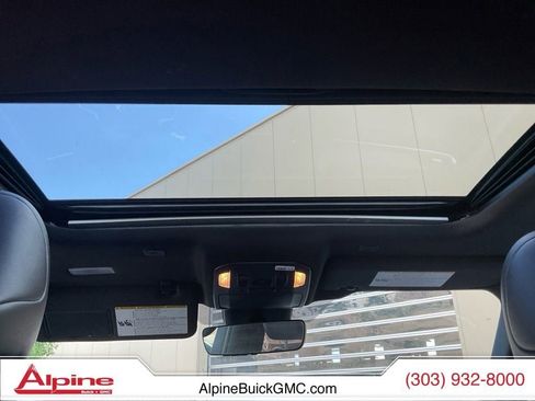 Used 2025 Toyota Highlander XSE AWD/4WD image 17