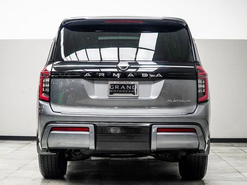 Used 2025 Nissan Armada Platinum image 11