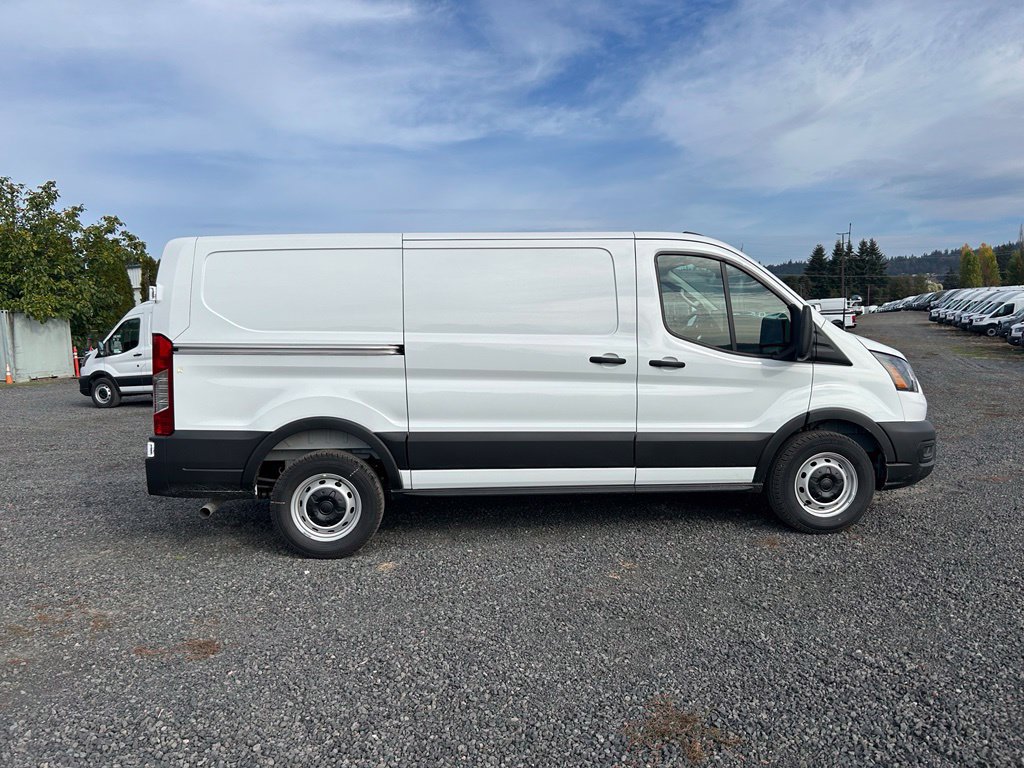 New 2026 Ford Transit 150 Low Roof w/ Load Area Protection Package RWD image 5