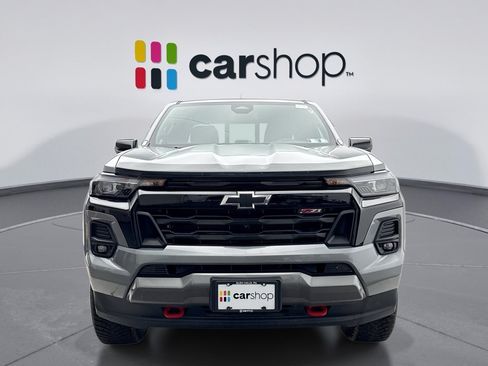 Used 2025 Chevrolet Colorado Z71 w/ Technology Package AWD/4WD image 8