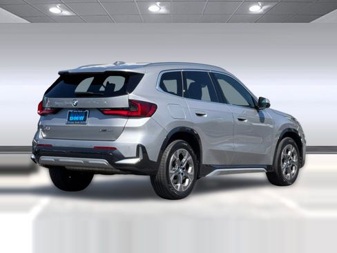 Used 2025 BMW X1 xDrive28i w/ Convenience Package AWD/4WD image 9