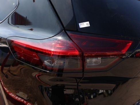 Certified 2023 Nissan Rogue S image 7