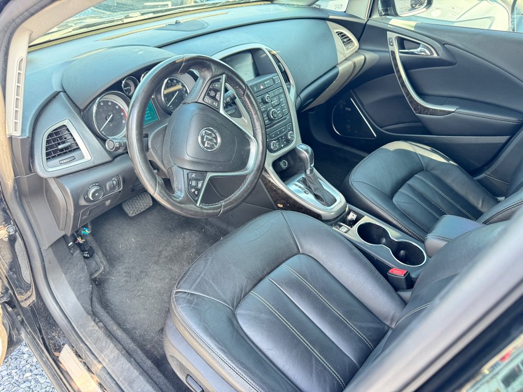 Used 2016 Buick Verano Leather w/ Driver Confidence Package FWD image 9