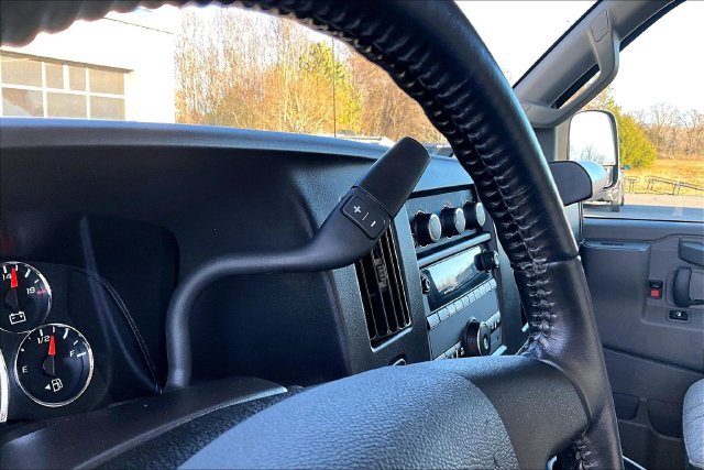 Used 2023 GMC Savana 3500 w/ Driver Convenience Package RWD image 18