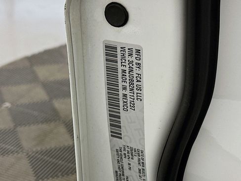 Used 2022 Jeep Compass Altitude w/ Sun and Sound Group image 12