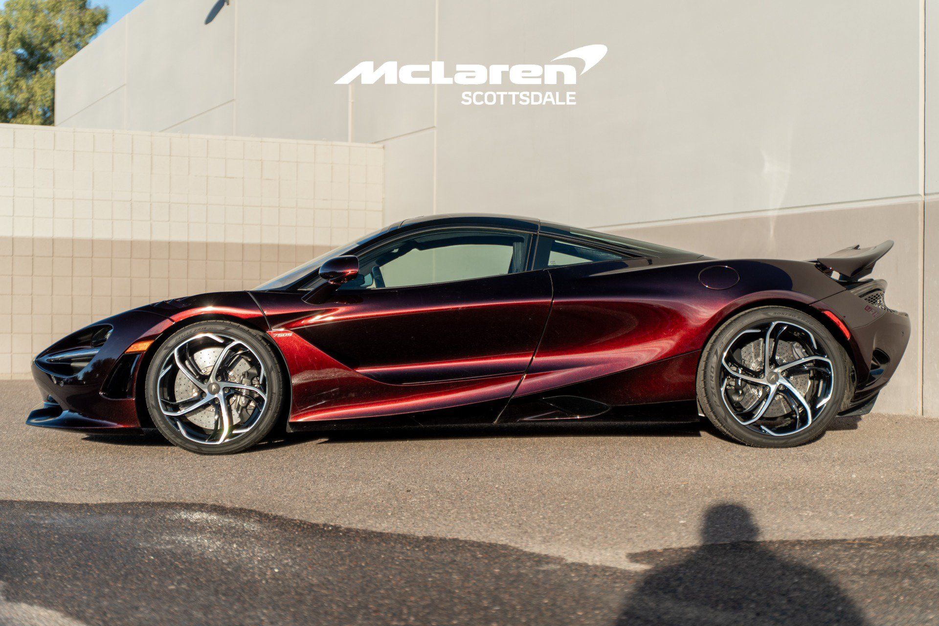 Used 2025 McLaren 750S RWD image 4