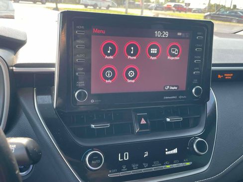 Used 2020 Toyota Corolla SE w/ SE Preferred Package FWD image 17