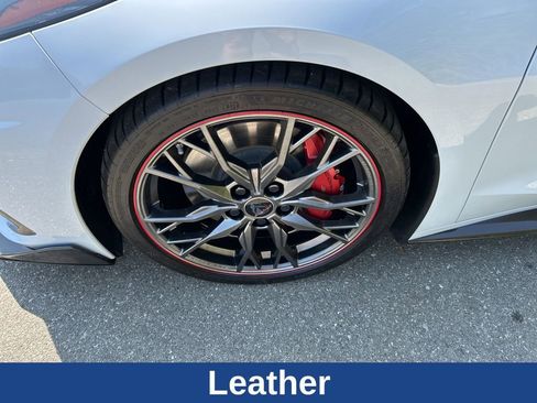 Used 2023 Chevrolet Corvette Stingray Premium Conv w/ Z51 Performance Package RWD image 3