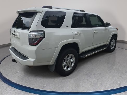 Used 2020 Toyota 4Runner SR5 Premium w/ Moonroof Package AWD/4WD image 5